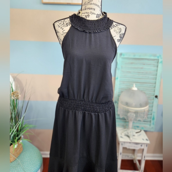 NWT Maurices Plus Size Smocked Mock Neck Dress - Picture 4 of 9